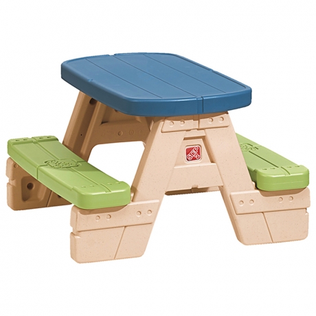 Table et bancs plastique