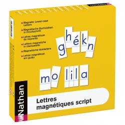 Lettres magnétiques script